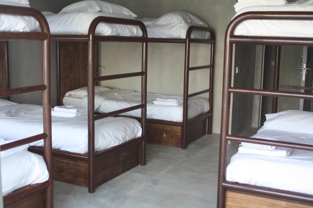 N1 Hostel Apartments And Suites Santarém Pokoj fotografie
