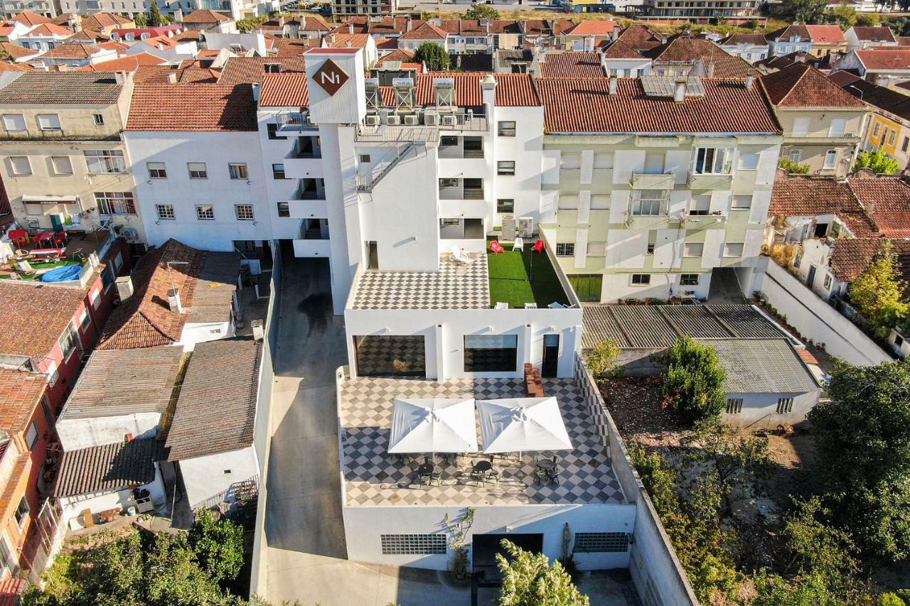 N1 Hostel Apartments And Suites Santarém Exteriér fotografie