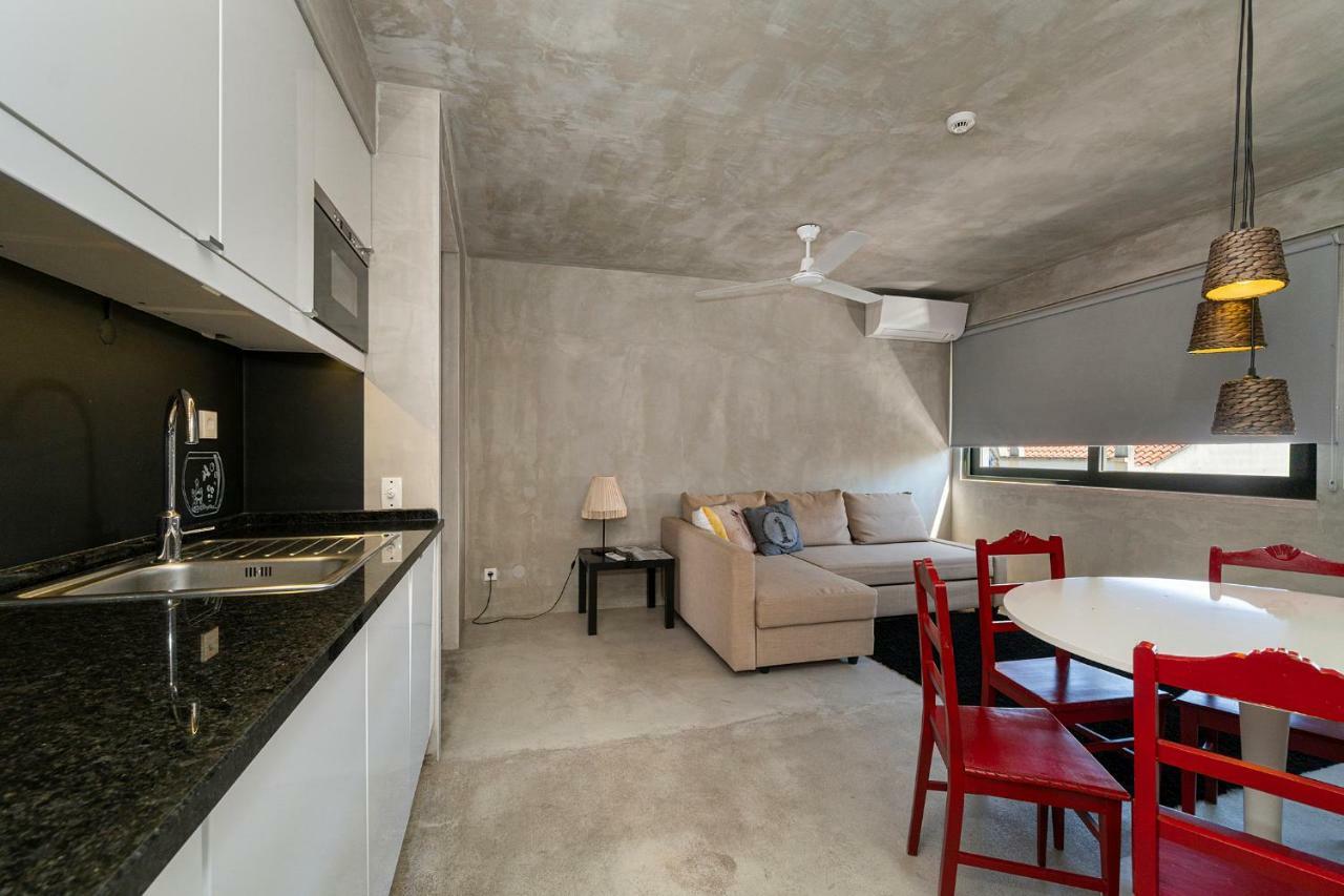 N1 Hostel Apartments And Suites Santarém Exteriér fotografie