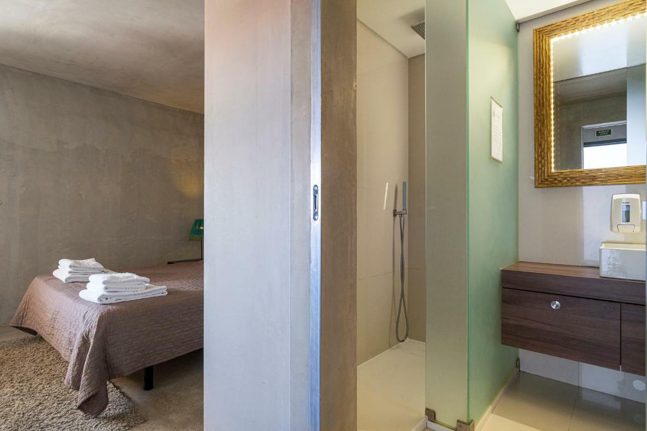 N1 Hostel Apartments And Suites Santarém Exteriér fotografie