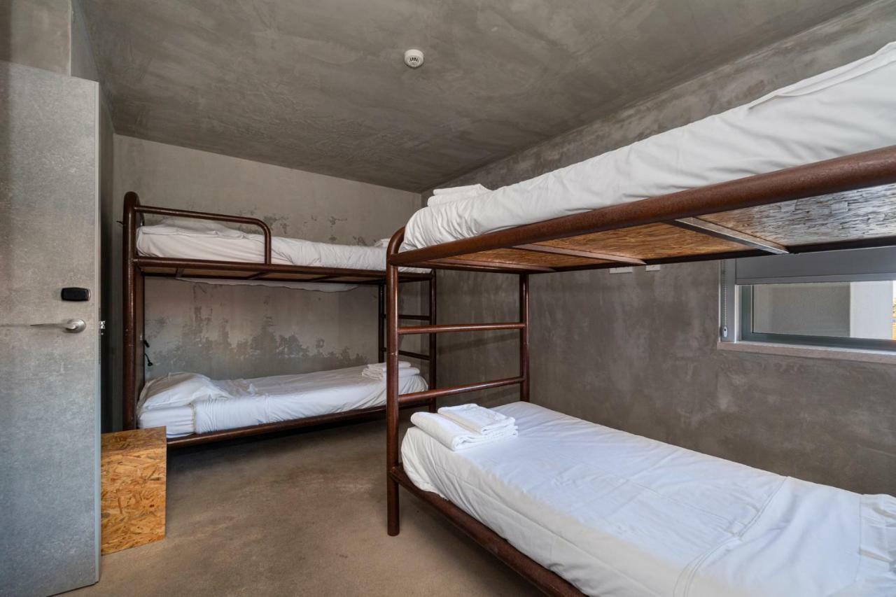 N1 Hostel Apartments And Suites Santarém Exteriér fotografie