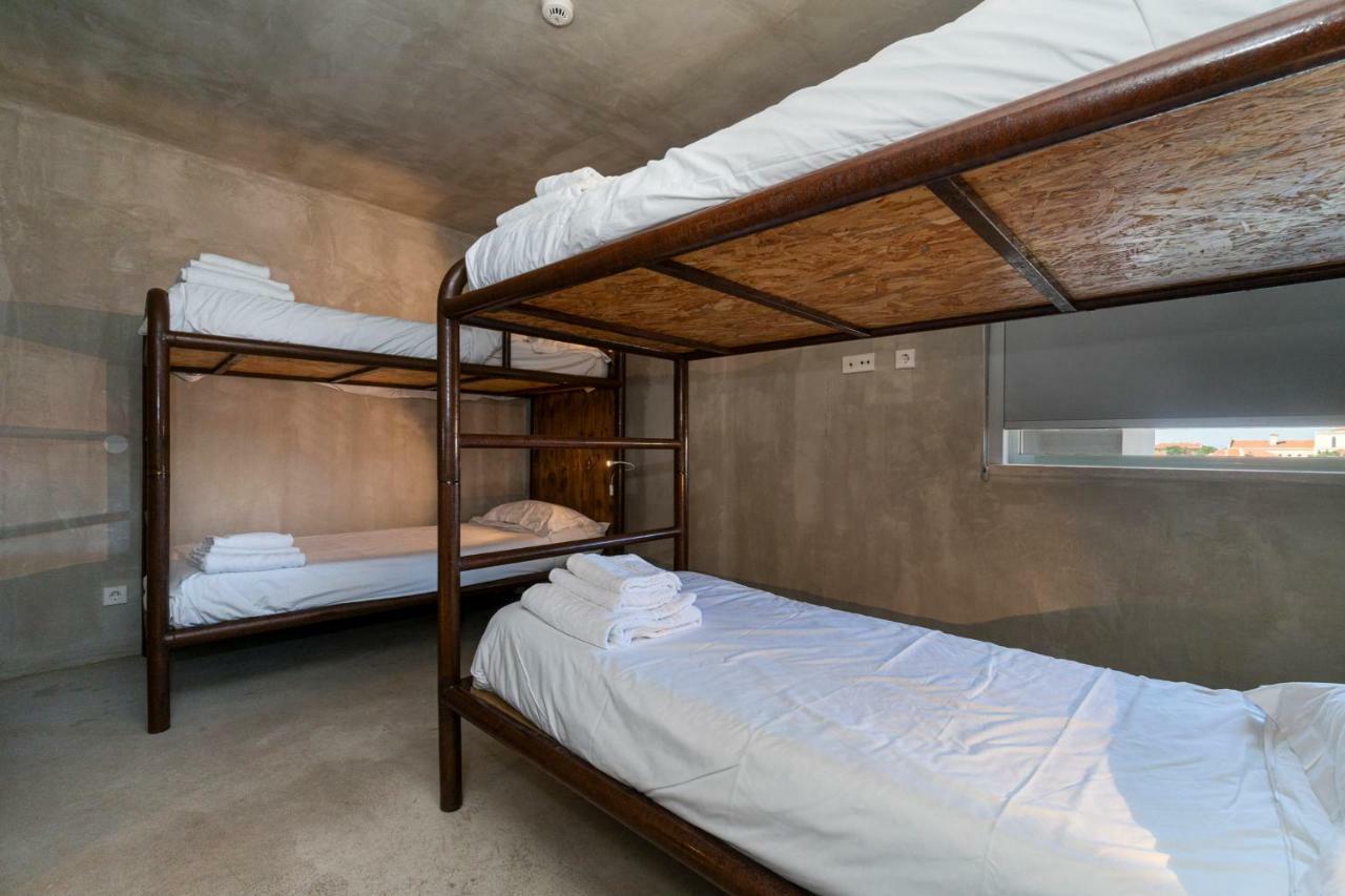 N1 Hostel Apartments And Suites Santarém Exteriér fotografie