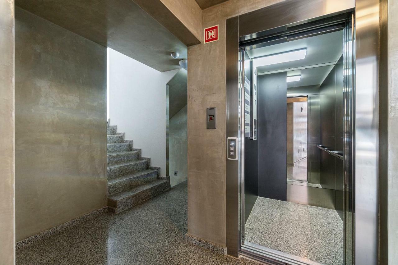 N1 Hostel Apartments And Suites Santarém Exteriér fotografie